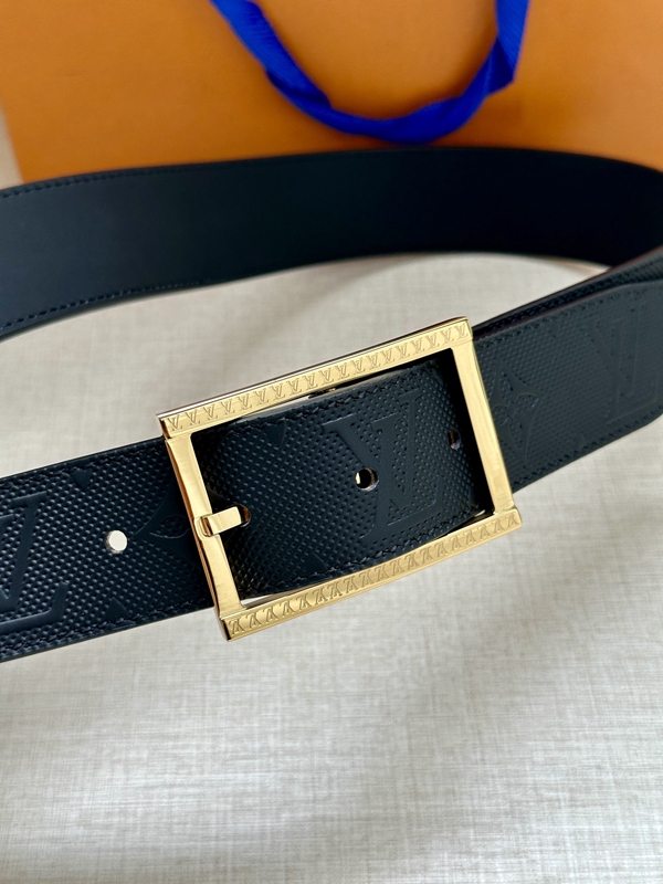 激安ルイヴィトンベルト背面デザイン